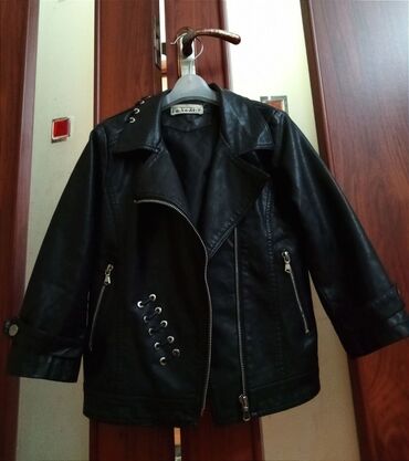 мужской кожаный куртка: Детская кожаная куртка,
Натуральная кожа на 6-7 лет