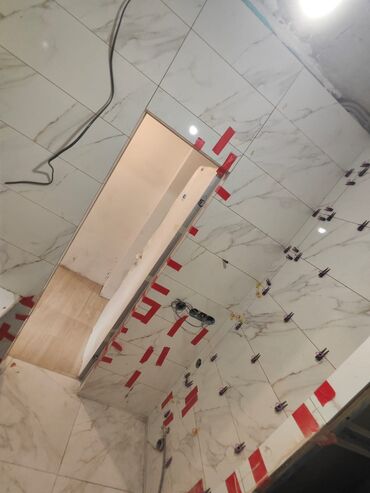 Укладка плитки: Подготовка стен для укладки, Укладка плитки на откосы, окна, двери, Подготовка стен для грунтовки | Керамическая плитка, Мраморная плитка, Керамогранитая плитка | Вертикальная укладка, Диагональная укладка, Горизонтальная укладка Больше 6 лет опыта — 11