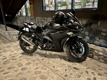 Мотоциклы и мопеды: Yamaha R3 200 кубовый реплика Китай. Максимальная скорость135 км/ч