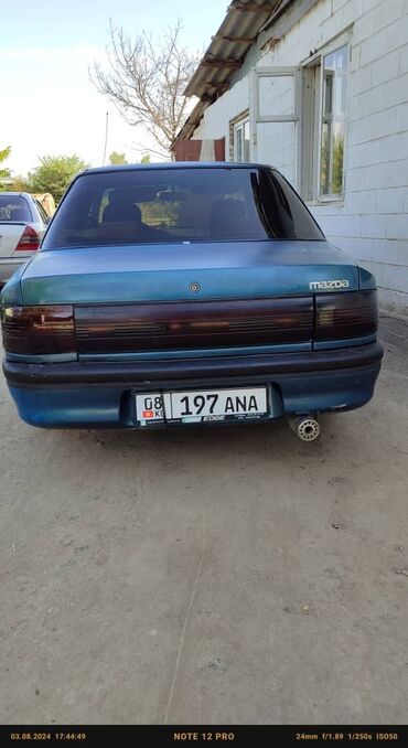 mazda хэтчбек: Mazda 323: 1994 г., 1.6 л, Механика, Бензин, Седан