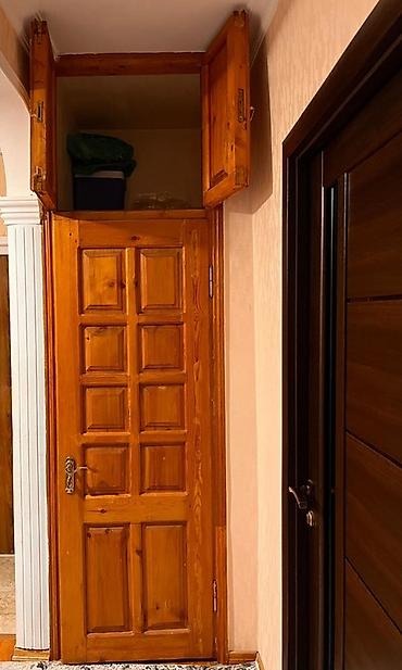 qapi taxda: Təbii ağacdan hazırlanmış daxili qapı və üst dolab dəsti - Material — 3