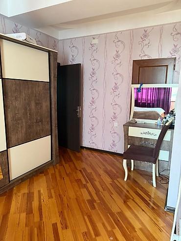 ramanıda kirayə ev: Təcili Satılır 📍Gilan binasında 3 ci mərtəbə 5 otaglı 132 kv 4 otaqlı — 6