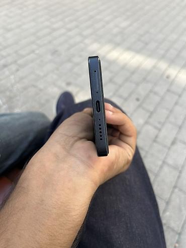 poco f8 pro: Poco X7 Pro, 256 GB, rəng - Qara, Barmaq izi — 7