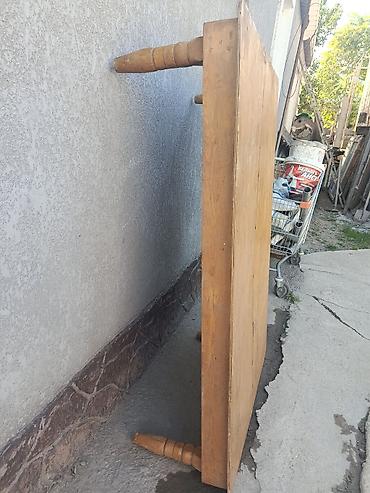 деревянный стол на кухню: Продаются бытовые и хозяйственные вещи одним лотом или по отдельности — 1