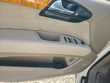 audi 6: Audi Q7: 4.2 l | Krossover — 6