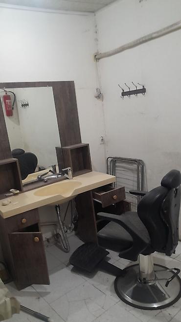 tibbi avadanlıqların satışı unvan: Cox tecili berber kreslosu ve mebel satilir 350 azn .mebel uvalnik — 2