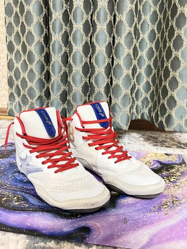 ледобур для рыбалки: Продаю борцовки Asics JB Elite V4⚪️🔴 Почти новый покупал 3000 тысячи