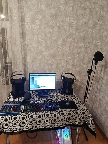 komputer setup: Ev studiya komplekti – vokal və səs yazısı üçün tam həll Tərkib: - — 1
