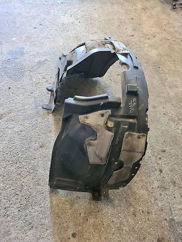 Blatobrani: POTKRILO PREDNJE DESNO ZA NISSAN QASHQAI OD 2014. DO 2017. GOD — 2