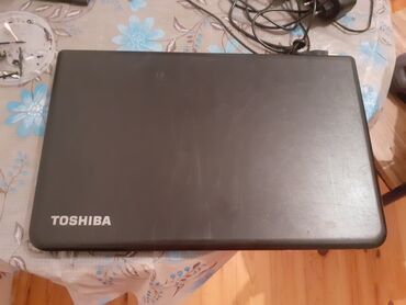 Другие ноутбуки и нетбуки: Toshiba nootbuk ekrani catdi deysilmelidi