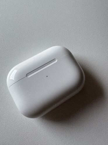 компьютер купить в рассрочку: Кейс Airpods Pro A2084 Lightning Оригинал, в отличном состоянии