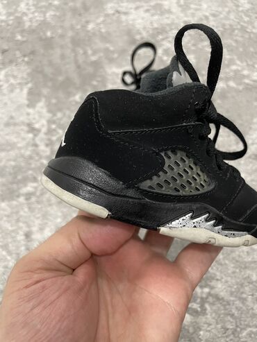 Patike: Jordan, Veličina - 21 na lalafo.rs — 2 Patike: Jordan, Veličina - 21 — 2