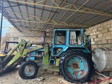 Traktorlar: Işlək vəziyyətdə - Güclü dizel mühərrik, mexaniki sürətlər qutusu - — 1