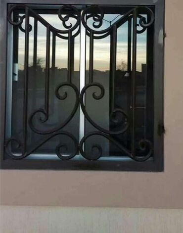 Barmaqlıqlar: Dəmir döymə pəncərə barmaqlıqları – dekorativ və təhlükəsiz həll - — 29