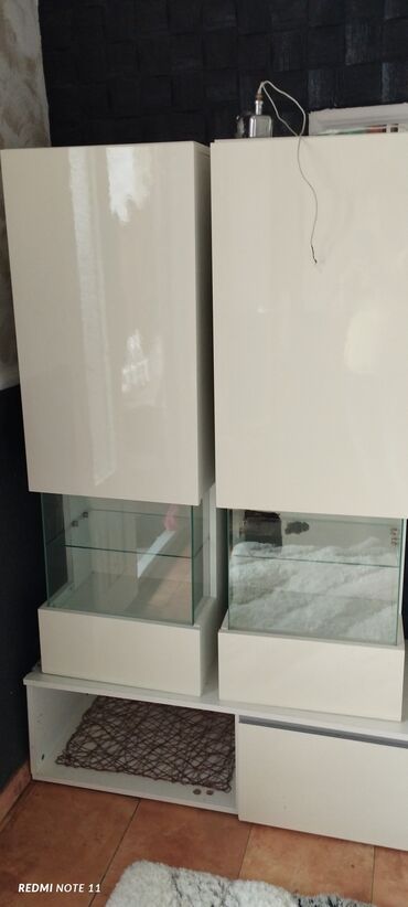 Kuća i bašta: Komoda za dnevni boravak 
dimensija je donji deo 220×54