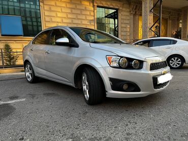 Chevrolet Aveo: 1.4 l | 2015 il