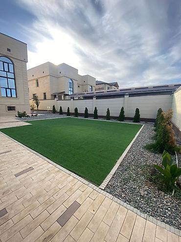 Продажа коттеджей и домов: Продаётся дом с участком 6 соток в районе АУЦА Локация: чуть выше — 2