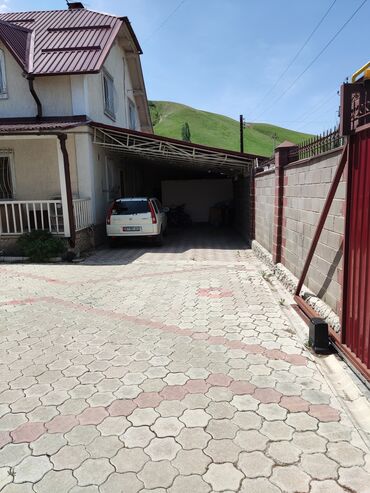 Долгосрочная аренда домов: 250 м², 7 комнат, Бронированные двери, Парковка, Утепленный — 22