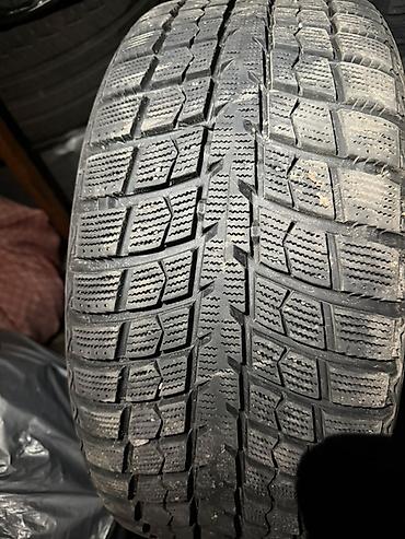 bj 40: Продаю, Обменяю на зимние шины для Х6 Разноширокие Зимние шины — 2