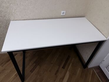 komputer eynekleri: Новый, Нераскладной, Ламинат, Прямоугольный стол