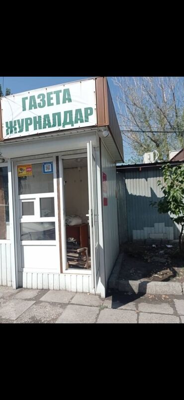помещения офис: Сдается павильон под кофейный бизнес 
Площадь: 8м2
Без места