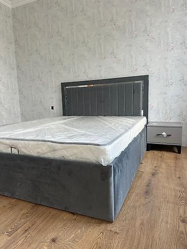 Mebel dəsti – yumşaq başlıqlı taxt modelləri - Dizayn: Dərin şaquli