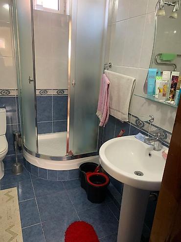 Продажа коттеджей и домов: Продаю особняк,в престижном районе !7 мкр .7 сот красная книгавсе at lalafo.kg — 28 Продажа коттеджей и домов: Продаю особняк,в престижном районе !7 мкр .7 сот красная книгавсе — 28