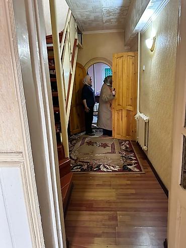 кафе ош: 4 бөлмө, 80 м², Хрущевка, 2 кабат, Эски ремонт — 3
