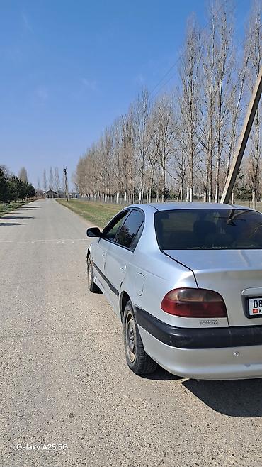 динамики камри: Toyota Avensis: 2001 г., 2 л, Механика, Дизель, Седан — 1