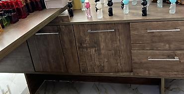 mağaza ucun vitrin: Ətir mağazası üçün tam komplekt reception/iş masası dəsti - Material — 3