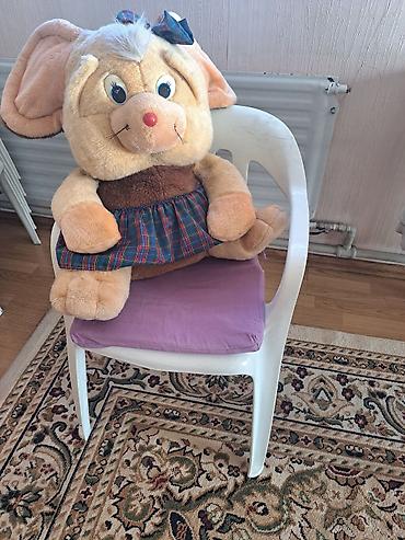 Оюнчуктар: Отдам каждую игрушку за 300 сом. Кукла одна у неё 2 платья — 2