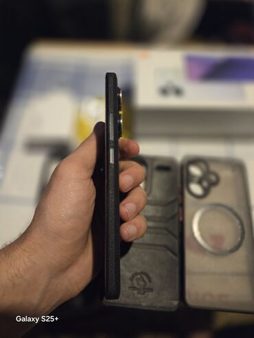 Xiaomi: Xiaomi 13 Ultra, 256 GB, rəng - Qara, 
 Barmaq izi, İki sim kartlı, Sənədlərlə — 4