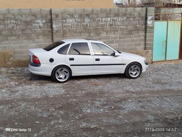 Opel: Opel Vectra: 1996 г., 1.5 л, Механика, Газ, Седан — 7