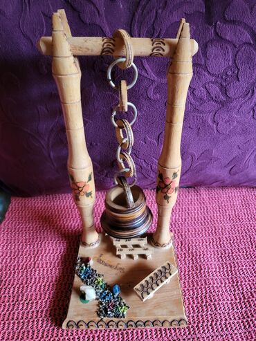 Ostali kućni dekor: Figura drvena sa Zaltibora iz 80ih. bez ostecenja. Visina. 25cm — 2