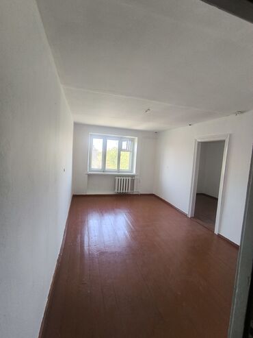 сдаю комнату для парней: 2 комнаты, 43 м², 104 серия, 4 этаж, Старый ремонт