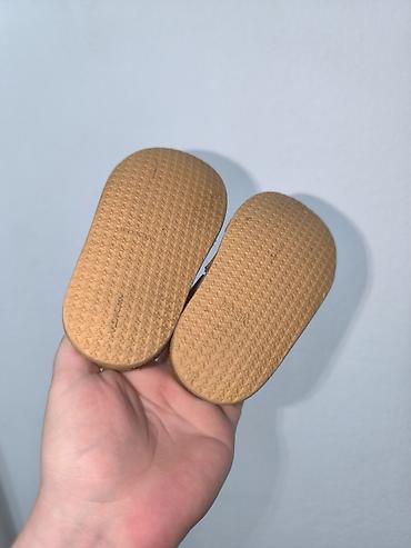 rok majice: Dečje cipelice Zuma barefoot – broj 19
kao nove, jako očuvane — 3