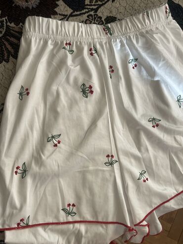 Шорты: Шорты, Zara, 5XL (EU 50), цвет - Белый