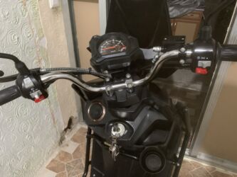 Скутеры: Тип скутера 110 куб. см, Бензин, Б/у — 1