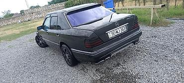 turbo.az c220: Mercedes-Benz E 250: 2.5 l | 1994 il Sedan — 10