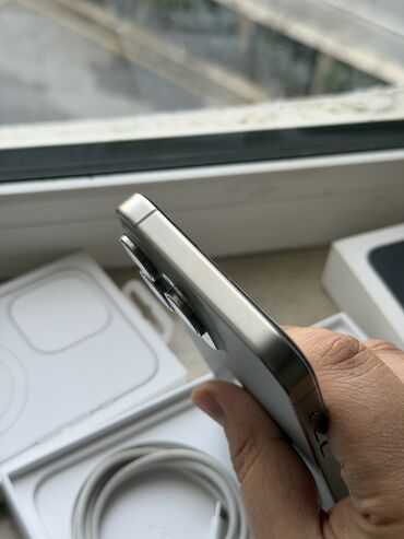 Apple iPhone: IPhone 15 Pro Max, 256 GB, Natural Titanium — 5