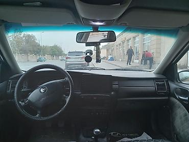 b 180: Opel Vectra: 1.8 l | 2000 il Sedan — 5
