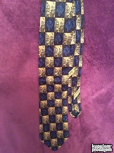 Kape i aksesoari: VERSACE, DAKS London Yves Saint Laurent Christian Dior Burberry — 20