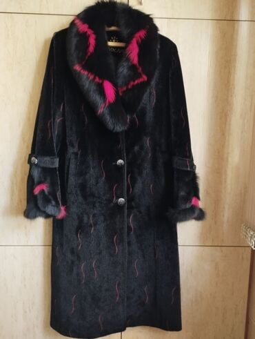 пальто женское новое: Новое пальто 48-50 иск.мех воротник песец -2800с