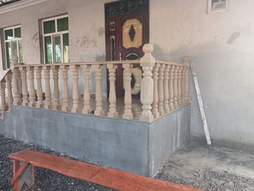 Канализационные люки: Ağlay daşından dekorativ işlər və hazır məmulatlar - Material: təbii