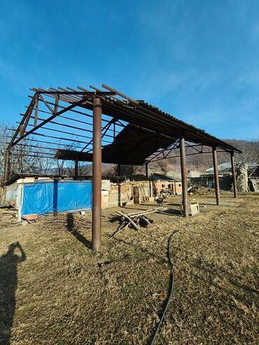 Digər tikinti materialları: Hazir naves Kalxozun kanbayin qaraji olub qalin demirdi