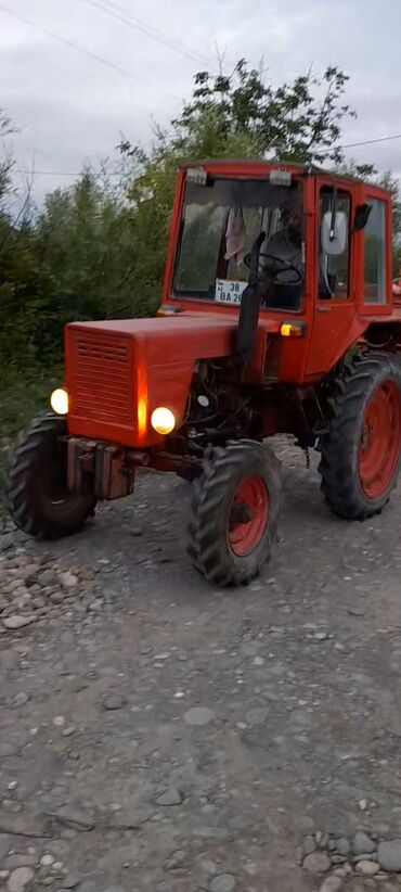 traxdır 82: Traktor