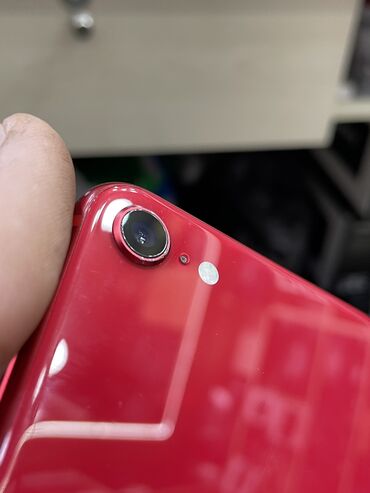 Apple iPhone: IPhone SE, 64 GB, Qırmızı, Barmaq izi, Simsiz şarj — 12
