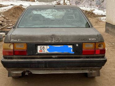 Audi: Audi 100: 1988 г., 2 л, Механика, Бензин