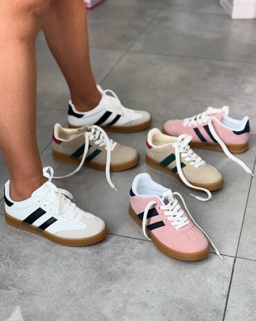 crvene adidas patike: Favorit patika ➡️ Ovog proleća 🌹