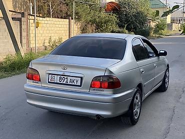 подкрыльник на авенсис: Toyota Avensis: 2000 г., 1.8 л, Автомат, Бензин, Седан — 4